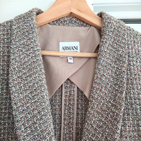 💖HOST PICK💖 Armani Collezioni multicolour tweed blazer - Picture 2 of 5